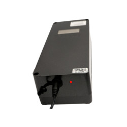 Vodotěsný, bezdrátový, ultrazvukový odpuzovač na kuny, myši a potkany VIANO ODA-2 KING, až 3000 m2, rozsah 120°