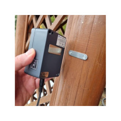 Vodotěsný, ultrazvukový odpuzovač na kuny, myši a potkany VIANO OD12, až 2000 m2