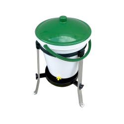 Kbelíková napáječka pro slepice, drůbež RIVER SYSTEMS RIVUS 141/03 - 17l, plastová s niply