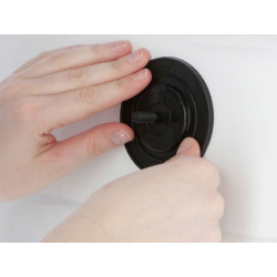 Závěsný pelíšek pro kočky s přísavkami na okno KERBL FILZINO 70x26x26 cm