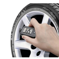 Měřič tlaku a hloubky vzorku pneumatik HP Autozubehör 21253, 15 mm (max),  0.35 - 6.8 bar