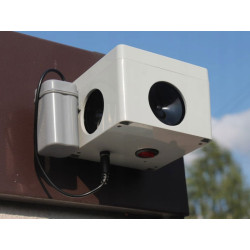 Prostorový, vodotěsný, ultrazvukový plašič na kuny, myši a potkany DRAGON ULTRASONIC CH360 - napájení na baterie 4xAA