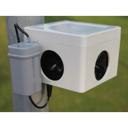 Prostorový, vodotěsný, ultrazvukový plašič na kuny, myši a potkany DRAGON ULTRASONIC CH360 - napájení na baterie 4xAA