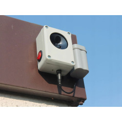 Vodotěsný, ultrazvukový plašič na kuny, myši a potkany DRAGON ULTRASONIC CH100 - napájení na baterie 4xAA