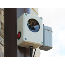 Vodotěsný, ultrazvukový plašič na kuny, myši a potkany DRAGON ULTRASONIC CH100 - napájení na baterie 4xAA