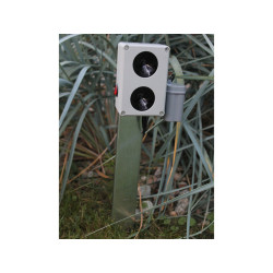 Vodotěsný, ultrazvukový plašič na kuny, myši a potkany DRAGON ULTRASONIC CH200 - napájení na baterie 4xAA