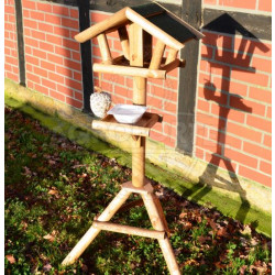 Dřevěné ptačí krmítko Ptačí farma