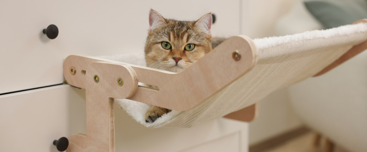 lehatko-houpacka-pro-kocky-kerbl-80912-nap-49x43cm-bila-nahled